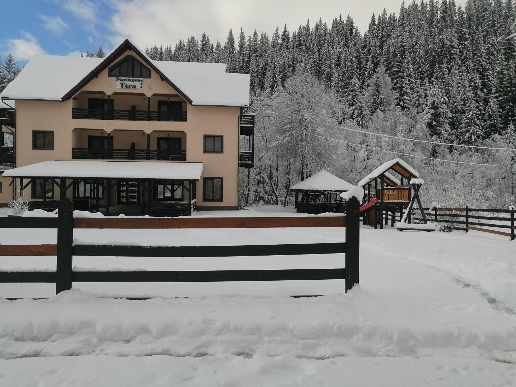 Pensiunea Tora Vatra Dornei Exterior foto